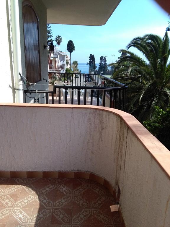 Holiday Home Recanati ジャルディーニ・ナクソス エクステリア 写真