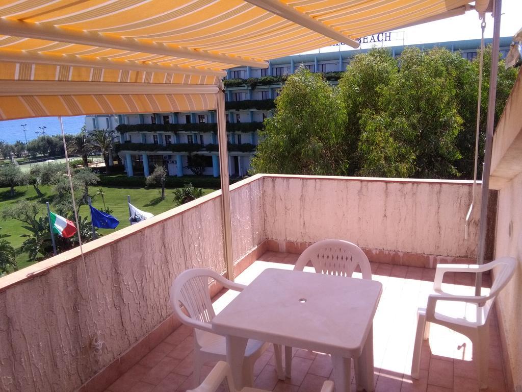 Holiday Home Recanati ジャルディーニ・ナクソス エクステリア 写真